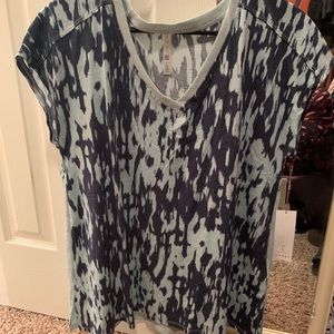 BNWT Lularoe Gabby cozy shirt size large